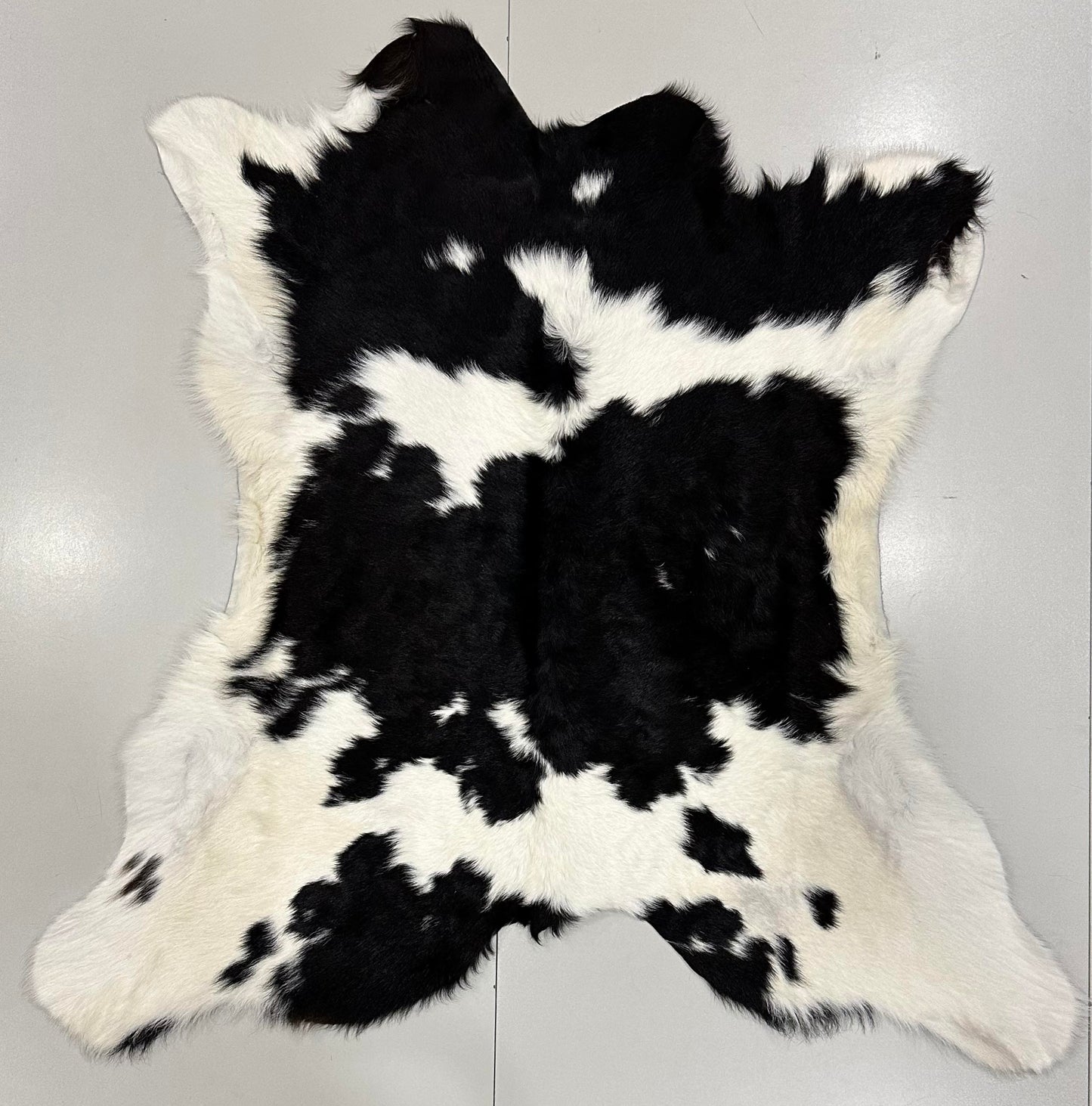 Natural Calfskin Rug - Black & White